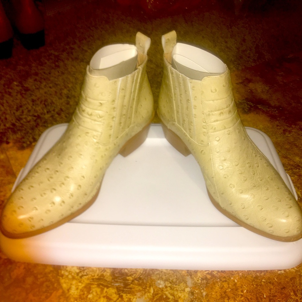 Mens Classy Ivory Ostrich Embossed Leather Cuban Heel Boots